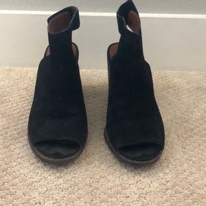 Lucky brand size 8 heels
